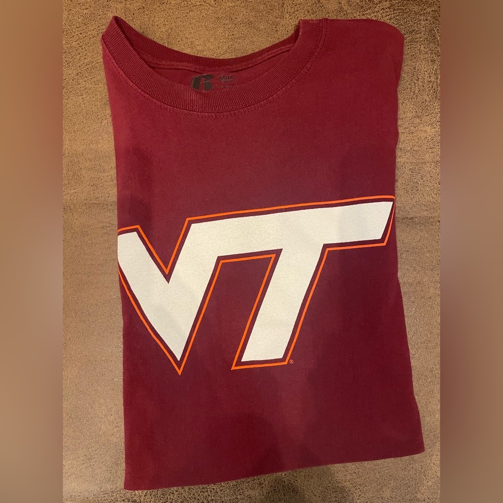 Virginia tech T-shirt size medium